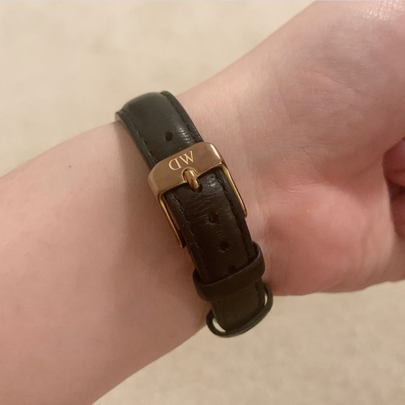 Daniel Wellington Classy Sheffield White Diamond Dial Black Leather 0901DW - Picture 3 of 11